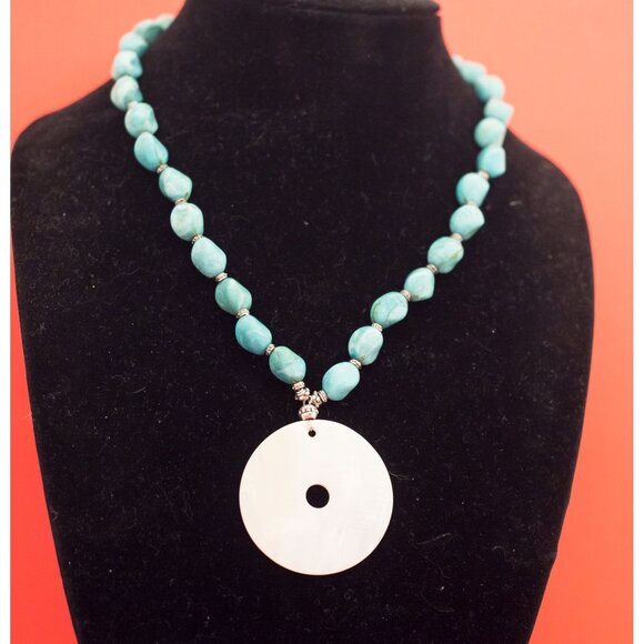 Hippie Blue Beaded Disc Necklace 20 Inches F12 - Picture 1 of 4
